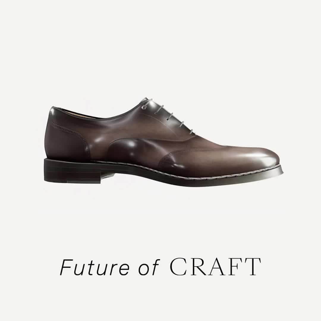 サルヴァトーレ・フェラガモのインスタグラム：「The unmistakable, unrepeatable, inimitable touch of the hand. Expertly crafted in Italy, the special Tramezza construction shoe represents a unique artisanal heritage that requires 160 steps of precise workmanship to create a truly luxurious experience. Powered by Microsoft and the Smart Technology of Hevolus, this unique tailor-made experience is available in a selection of 24 Ferragamo boutiques around the world. Follow the ink in bio to customize your Tramezza shoe.」