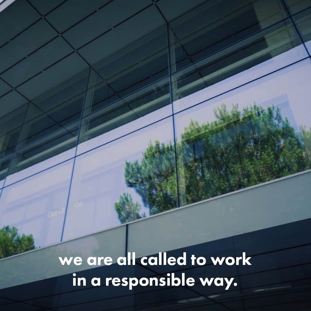 サントーニのインスタグラム：「Ethics is important.  As inhabitants of the plant we are all called to work in a responsible way.  #Santoni #SantoniRethink #MadeinSantoni」