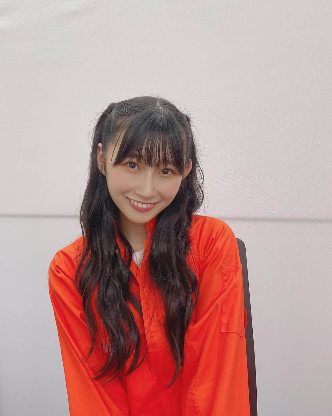 のインスタグラム：「🥕﻿ ハーフツイン愛花でおやすみ( ᐡ. ̫ .ᐡ )﻿ ﻿ #インスタの投稿お久しぶりになってしまってごめんね；＿；﻿ #載せられてなかったやつ順次載せてくよー！✌︎︎ #ハーフツイン #ヘアアレンジ #ヘアスタイル #ロングヘア #ロングヘアアレンジ #オレンジ  #金曜日 #おつかれさま」