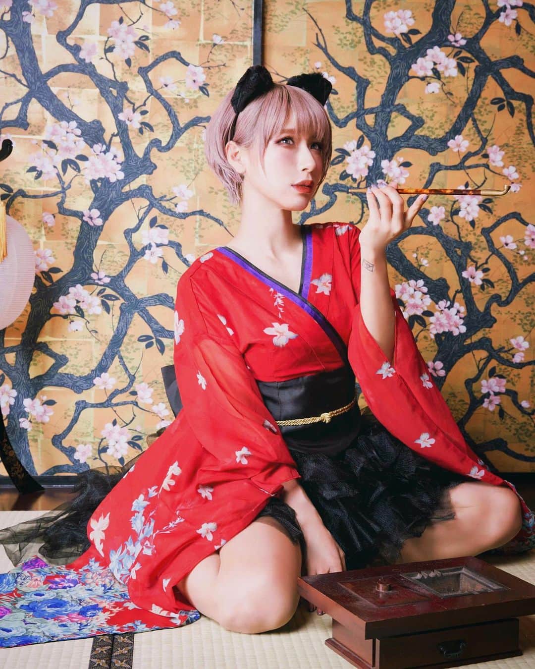 病夢やみいのインスタグラム：「2019  #猫耳#花魁#コスプレ#ハロウィン #할로윈#코스프레#할로윈분장#기모노#메이크업 #oiran#kimono#cosplaygirl#japanesegirl#tattoogirl」