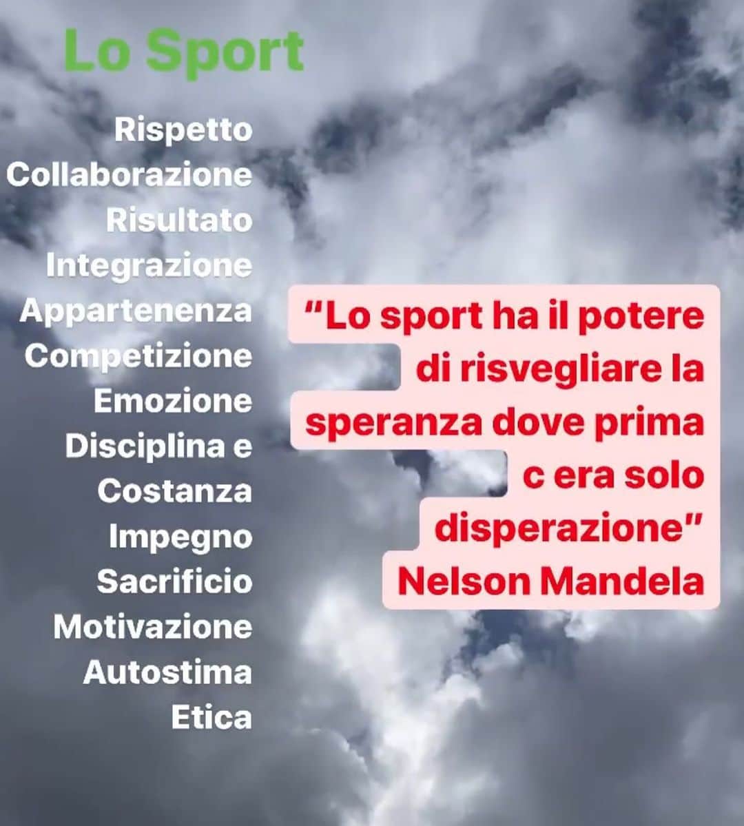 ロベルト・マンチーニのインスタグラム：「W lo Sport 🏀⚽️🎾🏐🏉🏈🥎🏓🪀🏒🏸🥅🏏🥍⛳️🪁🏑🏒🏹🎣🛷🥊🥋🛹🛷⛸🥌🎿⛷🏂🪂🏋🏿‍♀️🤼‍♂️🤸🏿‍♀️⛹🏿‍♂️🏄🏿‍♂️🚵‍♀️🎱」