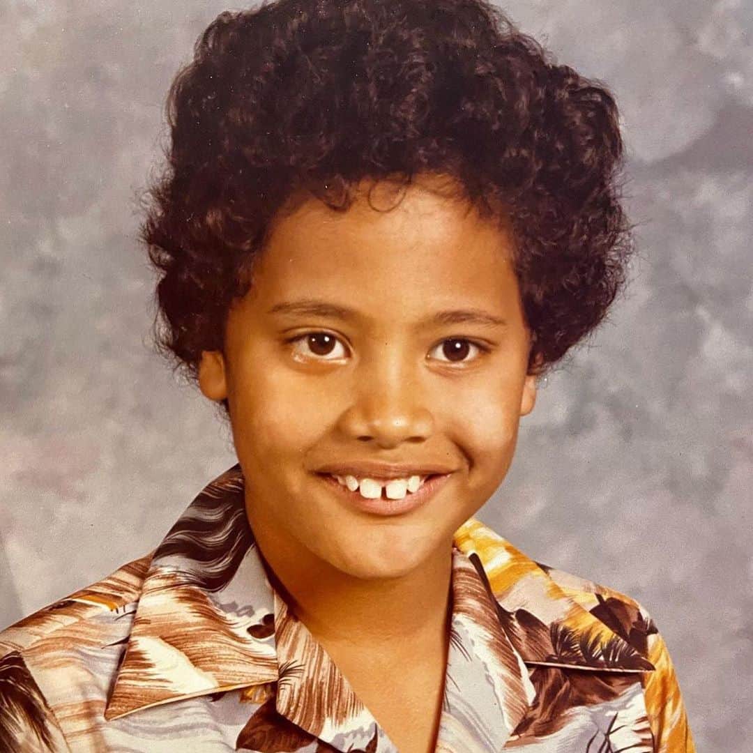 People Magazineさんのインスタグラム写真 - (People MagazineInstagram)「Dwayne Johnson is looking back at his younger years! ❤️ The actor shared an adorable throwback photo, captioning the post: "Throwback to 7 years old in Hawaii, and just drippin’ cool with my buck teeth, aloha shirt and WTF is going on with my afro matted down on one side!?" he wrote. "No way this stud doesn’t grow up to become Sexiest Man Alive. 🤣" 📷: Samir Hussein/WireImage, @therock」10月17日 0時10分 - people