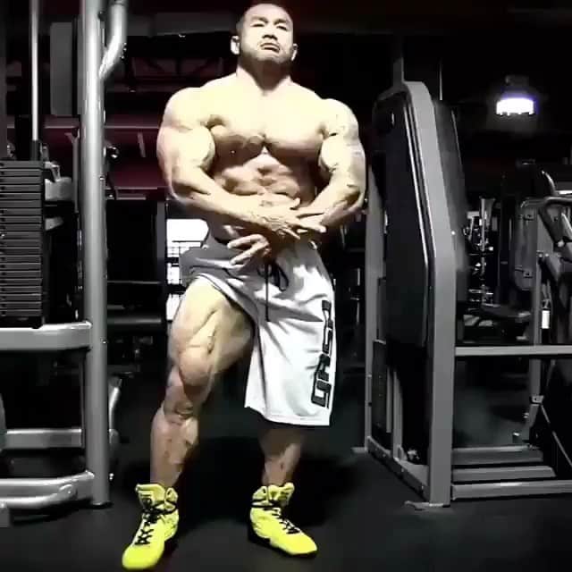 のインスタグラム：「A few days before 2016 @mrolympiallc   @evolgear @cronos_apparel @gaspari @cardilloweightbelts @bodicafe @iriskyle @ptuor」