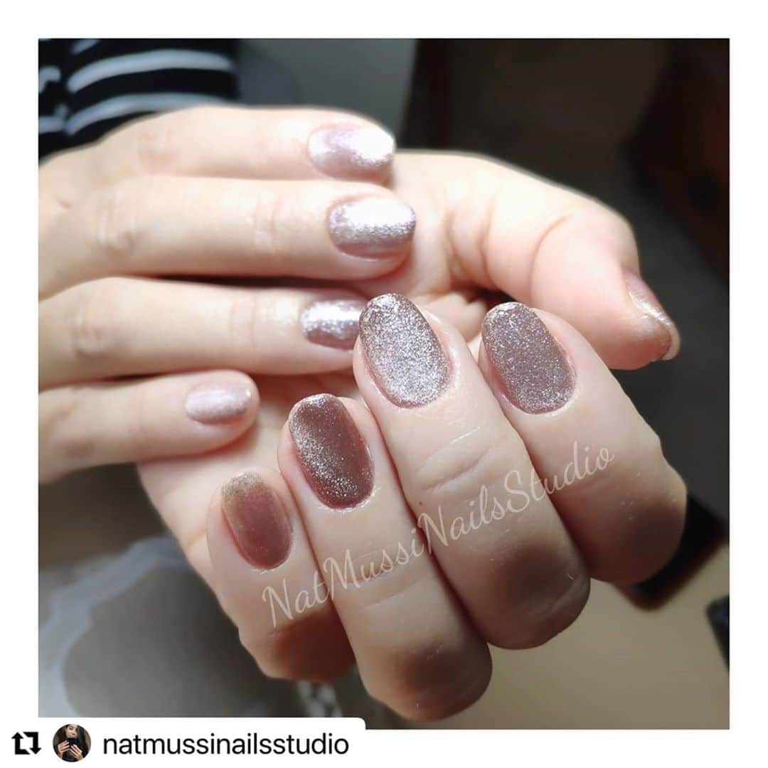 Icegel Nailさんのインスタグラム写真 - (Icegel NailInstagram)「🛍Online Shop : www.icegel.online . 日本語もあります こちらからご購入ください 🛍www.icegel.online🛍 . ICEGEL with @natmussinailsstudio !! 😍❤️❤️  . She used ICEGEL Star Galaxy Gel . Can you see how shiny it is!?!?! 😳 You can only express this shine effects with ICEGEL 😏  . #Repost @natmussinailsstudio with @make_repost ・・・ Elegante y brillante ✨  #milkywaygel Color: 1164 De: @icegelnail @icegel_global 💅: @amp.707  .  #nails #nail #nailart #nailpolish #nailswag #nailstagram #naildesign #nailsart #nailsoftheday #nailporn #nailsalon #nailartist #fashionable #fashionblog#スターギャラクシーネイル #セルフネイル#ネイルアートデザイン#ネイルアーティスト#デザイン#ファッション#ネイルアート#ネイルサロン#スターギャラクシーネイル#Маникюр #Федикюре #Дизайнплитки」10月17日 1時01分 - icegelnail