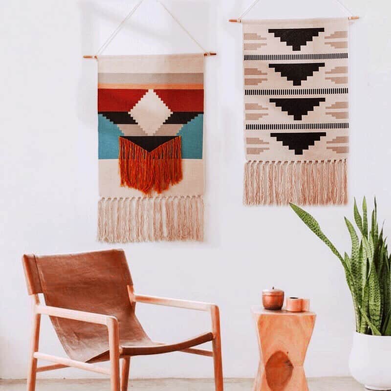 チップ＆ペッパーのインスタグラム：「Embellish your space with rich pattern and texture with this stunning tapestry. Finished with tassel trim at bottom edge. Hang it or drape it wherever your please for an expression of free spirited, bohemian-approved style. . . . . . . . #interior #morninglight #apartmenttherapy #scandi #interior4all #americanstyle #woodenhouse #interior123 #interior4inspo #interior_delux #interiordesign #myinterior #bohostyle #hangingchair #swing #industrial #scandinavian #mynordicroom #bohemian #natural #stylraven #farmhouse #minimalisticdesign」