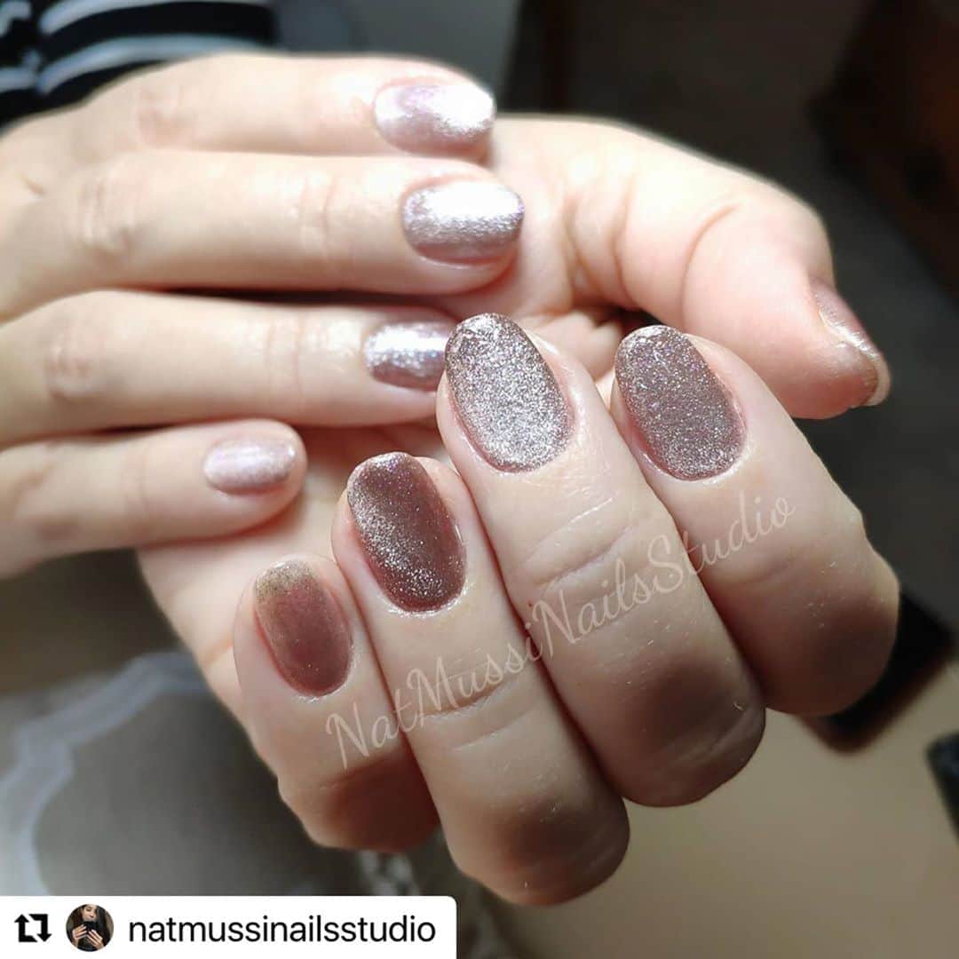 Icegel Nailさんのインスタグラム写真 - (Icegel NailInstagram)「🛍Online Shop : www.icegel.online . 日本語もあります こちらからご購入ください 🛍www.icegel.online🛍 . ICEGEL with @natmussinailsstudio !! 😍❤️❤️  . She used ICEGEL Star Galaxy Gel . Can you see how shiny it is!?!?! 😳 You can only express this shine effects with ICEGEL 😏 . The most trendy products in the world now!! . ICEGEL Star Galaxy Gel🤩❤️❤️❤️ . . Star Galaxy gel is The most shiny gel in the world😏❤️ . No.1 brand in asian countries  . The most trendy products in the world now!! Top 10 Must have items in Japan& Korea 👍👍👍 .  .  #nails #nail #nailart #nailpolish #nailswag #nailstagram #naildesign #nailsart #nailsoftheday #nailporn #nailsalon #nailartist #fashionable #fashionblog#スターギャラクシーネイル #セルフネイル#ネイルアートデザイン#ネイルアーティスト#デザイン#ファッション#ネイルアート#ネイルサロン#スターギャラクシーネイル#Маникюр #Федикюре #Дизайнплитки」10月17日 1時02分 - icegelnail