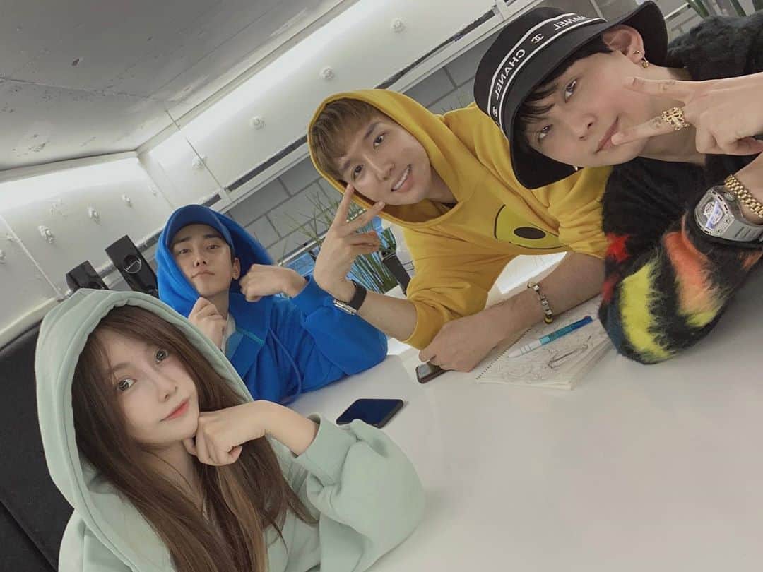のインスタグラム：「코로나 이겨내자 화이팅❤️❤️❤️❤️」