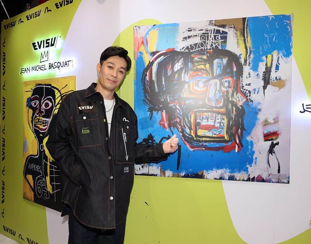 のインスタグラム：「EVISU x Basquiat Store event at Hong Kong Times Square. S/O to @punkhippie for reppin.  #evisu #basquiat」
