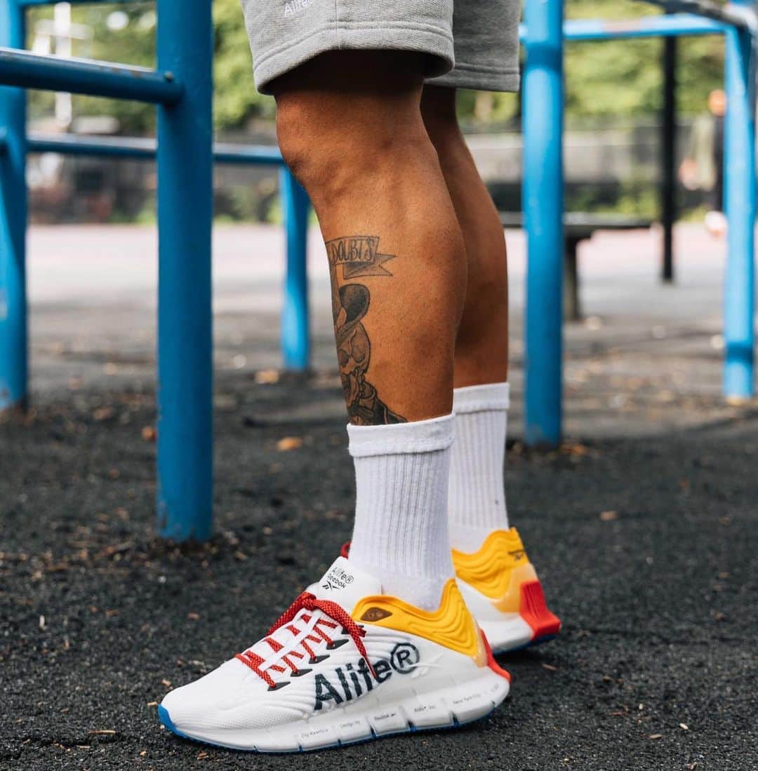 Reebok classicのインスタグラム：「Stamped so you know it’s real. 💯 // Alife® x Reebok #ZigKinetica out now at our link in bio. @alifenewyork」