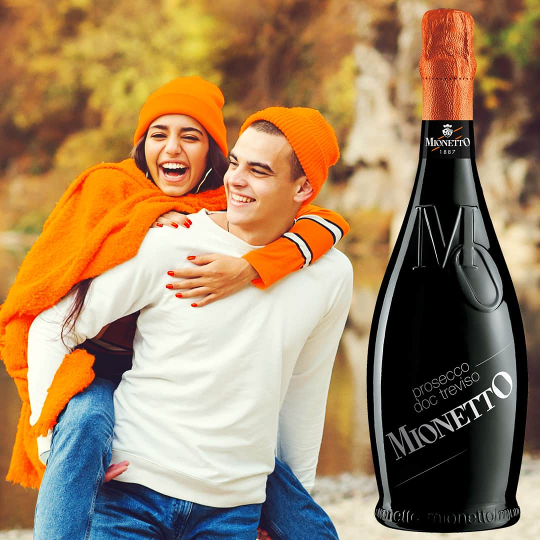 Mionetto Proseccoのインスタグラム：「A volte la cosa cosa migliore che tu possa fare è divertirti!⁣ #mionettoprosecco #mionettoinsieme⁣ Bevi Mionetto responsabilmente」