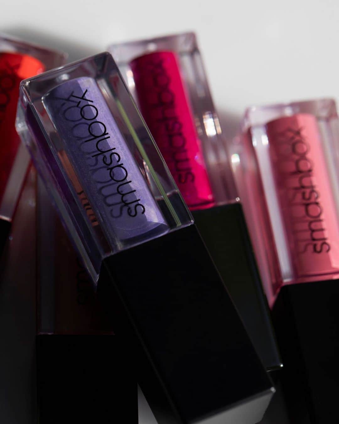 Smashboxのインスタグラム：「Which Always On Liquid Lipstick are you grabbing? Emojis only.  🧡Thrill Seeker 🟪Purple Taffy 💁‍♀️Girl Gang 🎀Hair Flip」