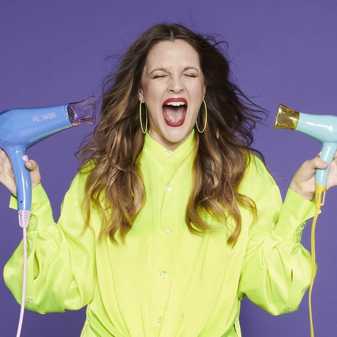 Wal-Mart Stores, Incのインスタグラム：「To the people who have perfect hair no matter what, we see you, we envy you, and we now know your 🤫—@flowerbydrew's new Flower Hair tools line. Now exclusively available online and in stores on Oct. 22. #WalmartBeauty」