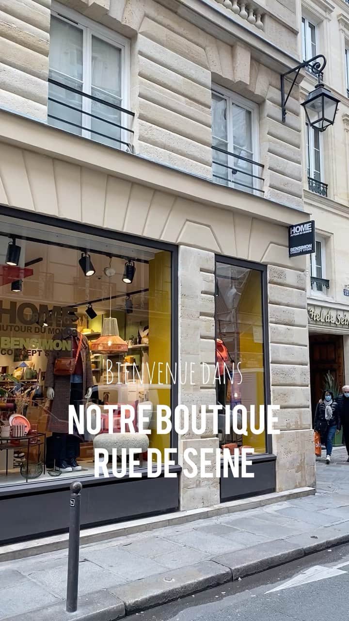 ベンシモンのインスタグラム：「Allez hop, on vous emmène Rive Gauche dans notre jolie boutique rue de Seine, vous venez ? ✨  Pssst rendez-vous demain pour participer à l’événement Octobre Rose 💗 10% des ventes seront reversés au fonds de dotation @fonds_de_dotation_ereel ✨  Pascale, Esthère, Sabine et Anne seront ravies de vous accueillir ☺️  Musique: Sweet Musicien: LiQWYD」