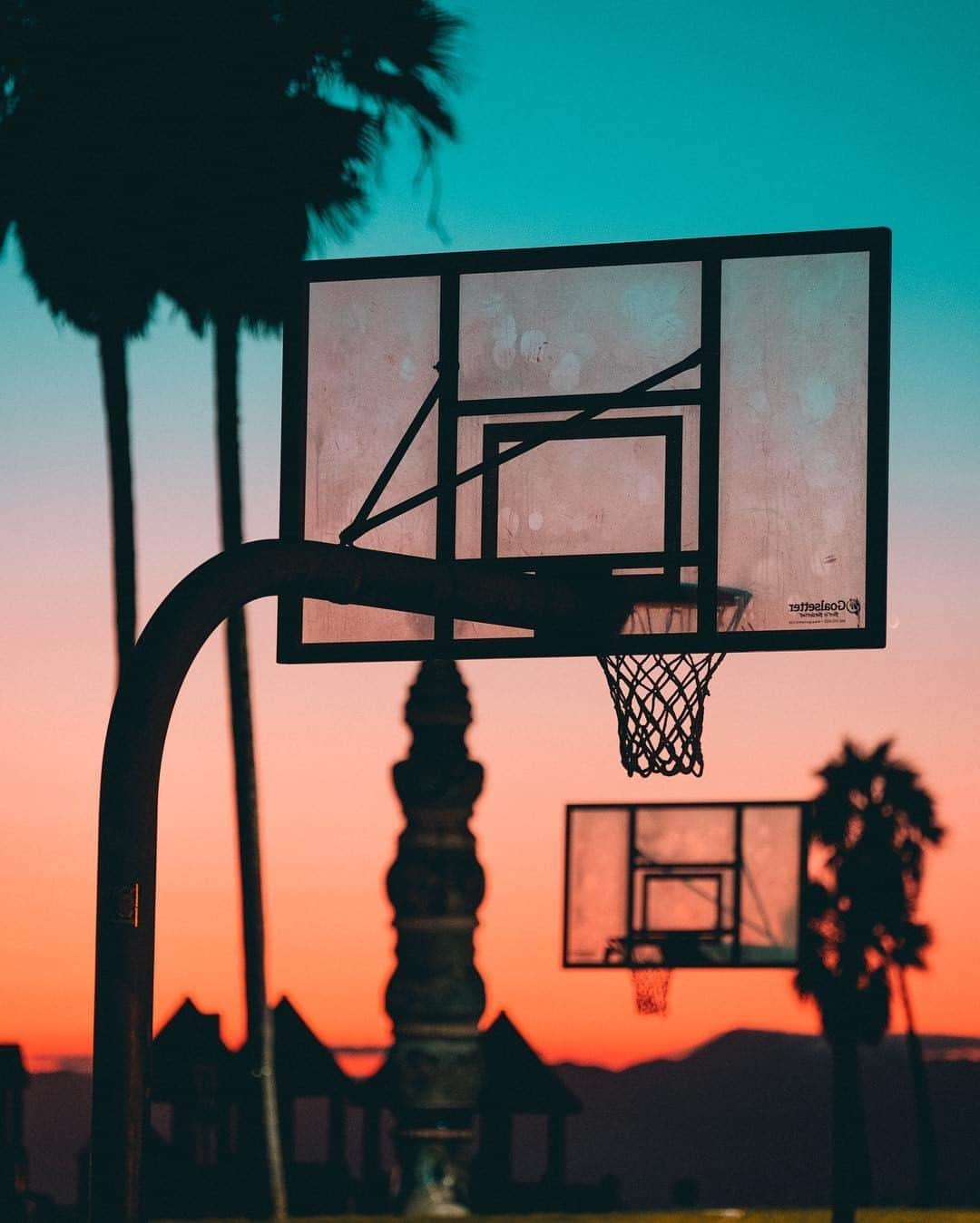 のインスタグラム：「Hoop 24/7.⁠ ⁠ Photo: @willnichols⁠」