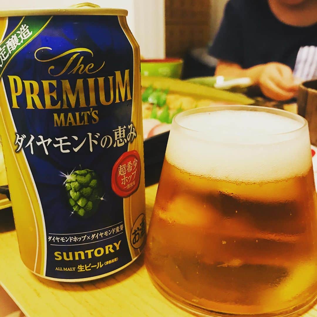堀井亮佑のインスタグラム：「プレモル、ダイヤモンドの恵み。 限定モノ。ダイヤモンドポップと言われるだけで旨く感じるぜ。。 #beer #堀井ビールログ」