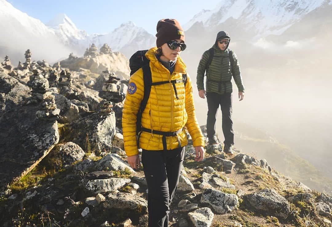 マウンテンハードウェアのインスタグラム：「Not all down jackets are built the same... Whether your priority is warmth, light weight, packability, or versatility, there’s a style that’s made for your exact needs. Here’s your guide to understanding how ours compare. (Check out our new Down Finder, link in bio.) Photo: @francoislebeau.」