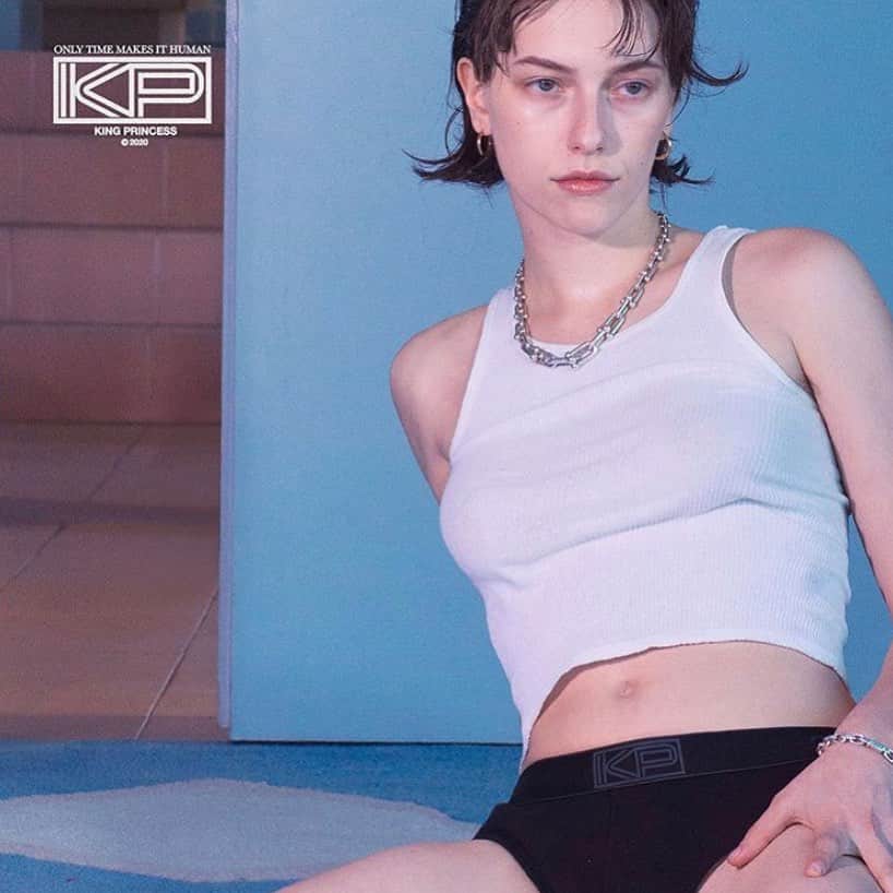 Dark Wavesのインスタグラム：「Only Time Makes It Human out today with her majesty @kingprincess69」