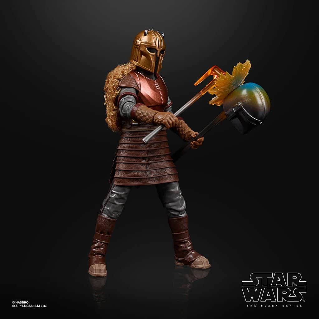 エミリー・スワローのインスタグラム：「Look ma!  I’m an action figure! ...excuse me while I pick my jaw up off the ground and cease my squealing, but my @hasbropulse #blackseries Armorer action figure just got released, and she is “highly posable” with “4 fully articulated limbs,” according to the description.  Armorer’s got moves, y’all. * * * #armorer #actionfigures #blackseries #themandalorian #thisistheway #starwars #childhooddream」