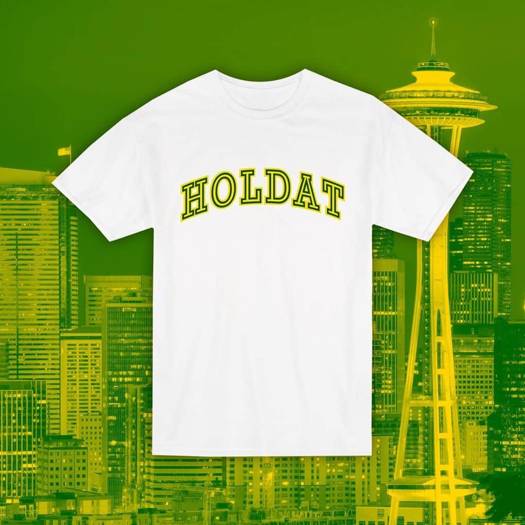 ネイト・ロビンソンのインスタグラム：「@holdatclothing “Hometown” Tee out now! Go cop! #holdat #206 #emeraldcity」