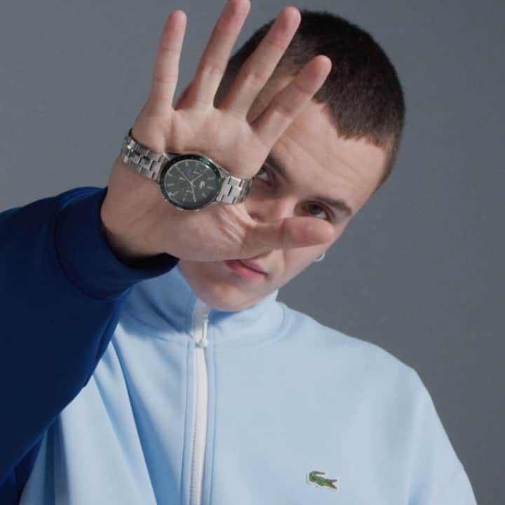 のインスタグラム：「What is true elegance? Only time will tell.  #CrocodileInside #LacosteWatches」