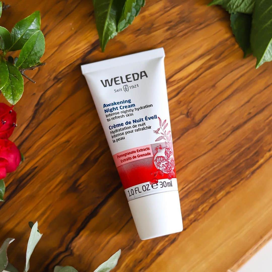 Weledaのインスタグラム：「Awaken your skin while you sleep! ❤️Our Awakening Night Cream supports skin's nighttime renewal leaving you looking more lifted, firmer, and radiant in the morning! #WeledaSkin」