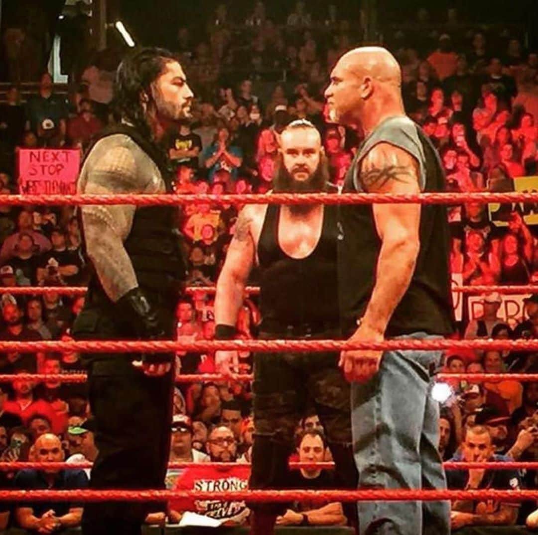 ビル・ゴールドバーグのインスタグラム：「To say I have “INTEREST” in tonight’s #UniversalChampionship match on @wweonfox #SmackDown is an understatement!  @adamscherr99 @romanreigns 😡 I’ll be joining the #WWEThunderDome TONIGHT for the season premiere 🤘🏻👊😡 #spear #jackhammer #whosnext @wwe #wrestling #wcw @goldbergsgarage」