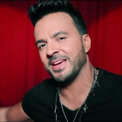 のインスタグラム：「Get ready for next week's Latin awards! From Luis Fonsi to Jhay Cortez this playlist gives you a look at some key nominees. Who are you rooting for? 🤔 Watch the vids now and let us know in the comments... ⠀⠀⠀⠀⠀⠀⠀⠀⠀ ▶️ [Link In Bio]」
