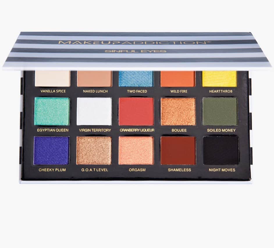 Makeup Addiction Cosmeticsさんのインスタグラム写真 - (Makeup Addiction CosmeticsInstagram)「This beauty though!!! 😱 Can never have enough of it! This palette contains 15 eyeshadows in 5 textures: 5 soft mattes, 5, intense shimmers, 1 semi-matte, 1 matte with a soft sheen and 3 wet metallic glitters.! 😍😍😍 The possibilities are endless! Who already has this palette in their collection? 🙋🏾‍♀️👇🏾 Shipping internationally 🌏🌏 #makeup #makeupaddictioncosmetics #makeupaddiction #ilovemakeup #makeupdolls #makeupdiaries #eyeshadowpalette #allmodernmakeup」10月17日 5時08分 - makeupaddictioncosmetics