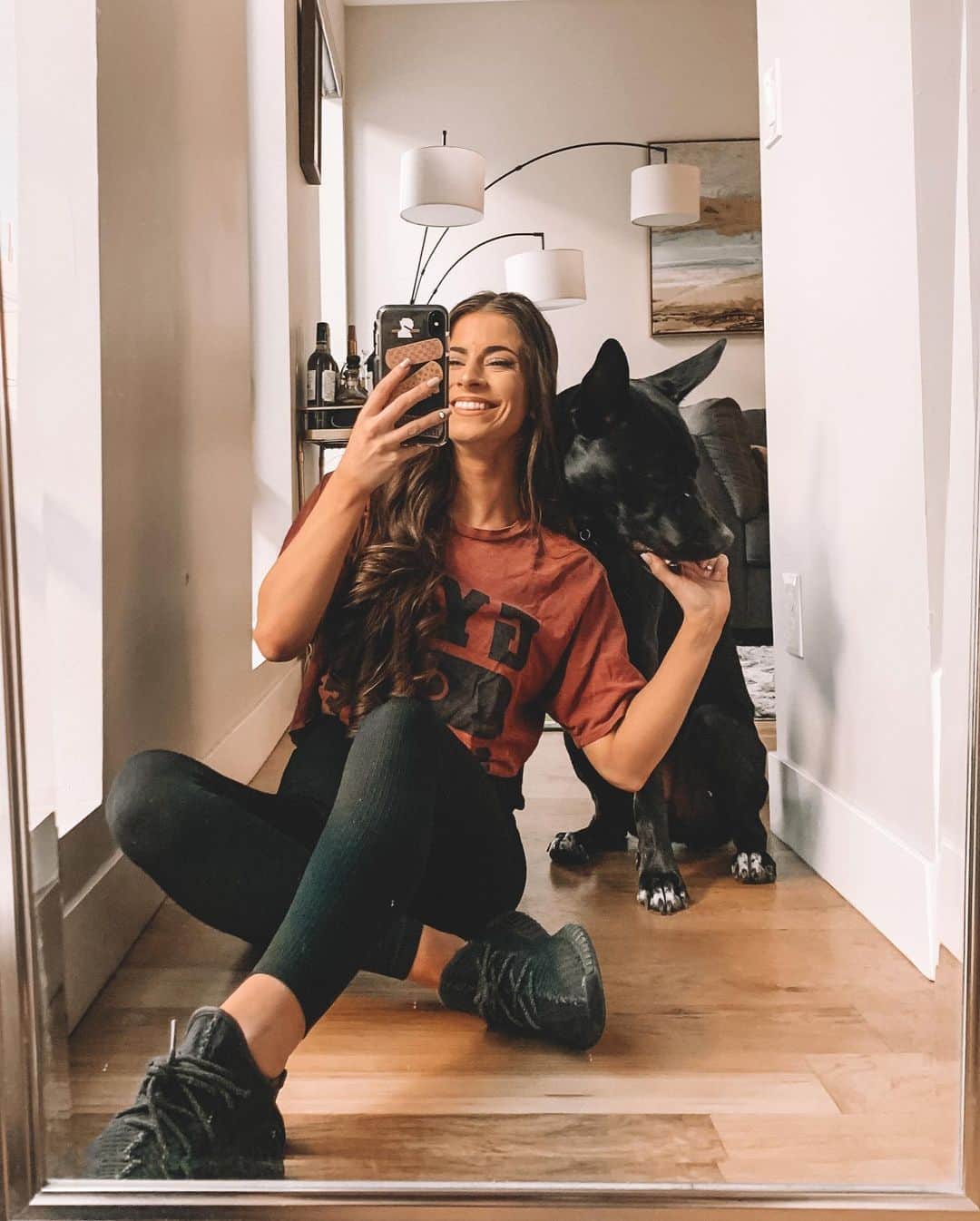 Paige Reillyさんのインスタグラム写真 - (Paige ReillyInstagram)「Took my Juice Man on a run today 🥺😍 he was so confused because usually our walks consist of me making him slow down. His only speed is turbo, so he was loving it today 😂❤️ I cant wait to get him a backyard so he can run around freely forevaaaa!  I never ever run outside *fun fact I used to run all the time & did a half marathon in 2013* but this weather was just calling my nameeee! The most perfect time of year 😭 I never want it to end.  Also swipe to see my photo trick for dogs lol - hold a treat in your hand until they get so fed up they just steal it 😫  Happy Friday angels 🍂🤍」10月17日 5時10分 - paigereilly