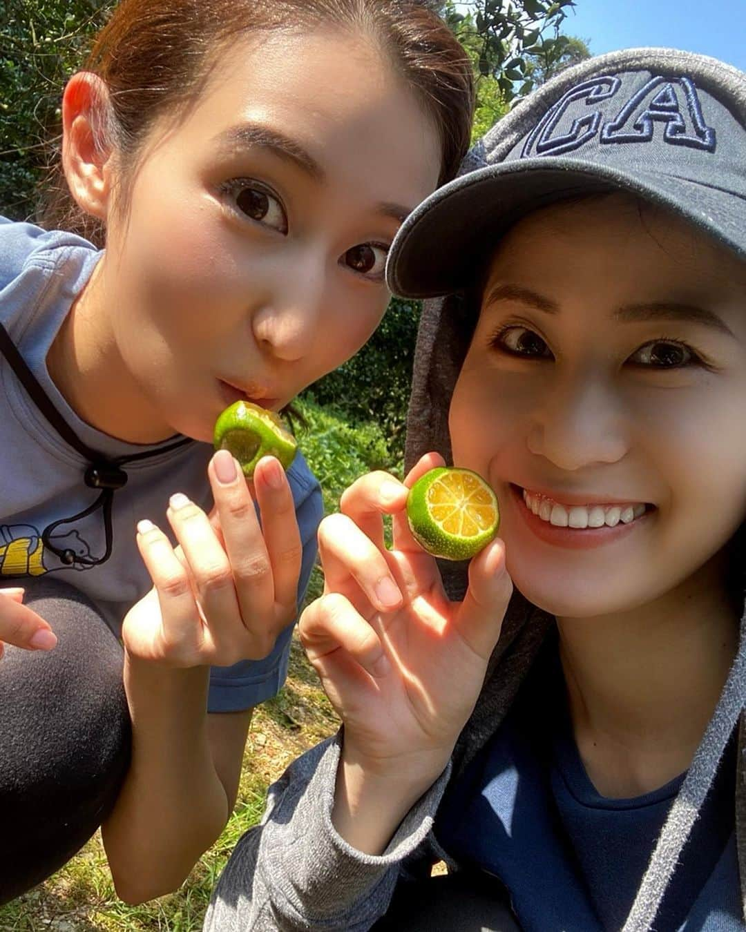 長嶺花菜さんのインスタグラム写真 - (長嶺花菜Instagram)「シークヮーサー収穫体験🍊﻿ ﻿ #大宜味村﻿ #マイクロツーリズム﻿ ﻿#アドベンチャーツーリズム @yvc.ff.tour」10月17日 16時56分 - kana_nagamine