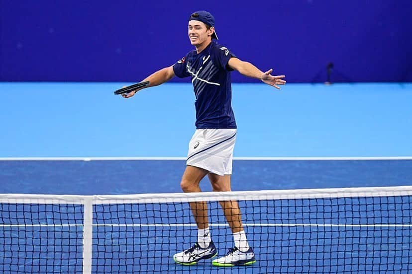 アレックス・デミノーのインスタグラム：「Happy to be back competing!!!! 😁🤪😛」