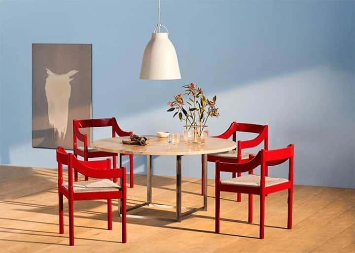 フリッツハンセンさんのインスタグラム写真 - (フリッツハンセンInstagram)「Bold Dining| PK54™ table and red Carimate chairs with bold character and timeless style  Explore more via link in bio  #fritzhansen #designchair #chairs #carimate #vicomagistretti #diningroomdesign #diningroomfurniture #프리츠한센  #フリッツハンセン」10月17日 16時00分 - fritzhansen