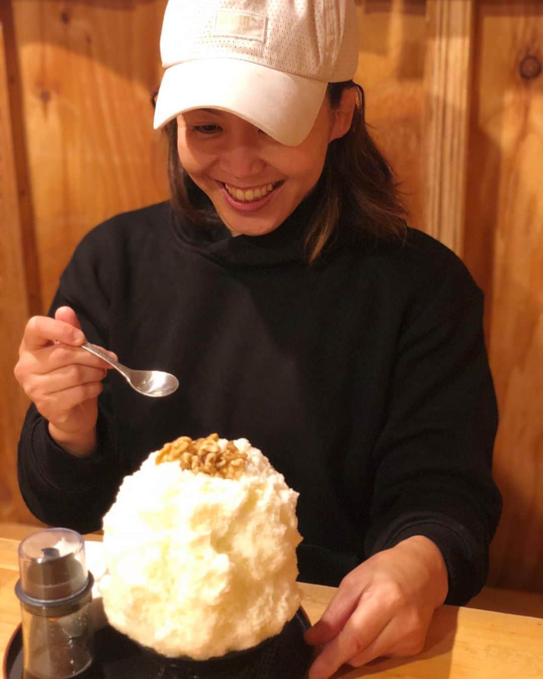 しなしさとこのグルメインスタ