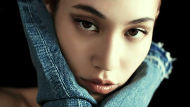 Kiko Mizuhara Fanstagramのインスタグラム：「AZUL BY MOUSSY  NU STANDARD "DENIM" CAMPAIGN with KIKO MIZUHARA #水原希子 #kikomizuhara」