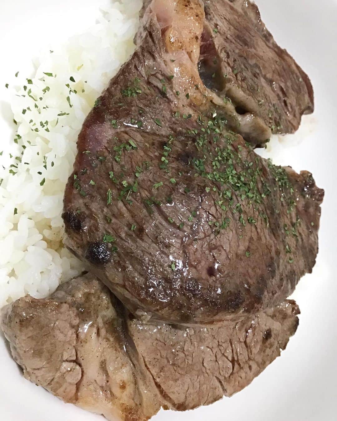 越中睦士さんのインスタグラム写真 - (越中睦士Instagram)「肉❗️」10月17日 16時41分 - makotokoshinaka