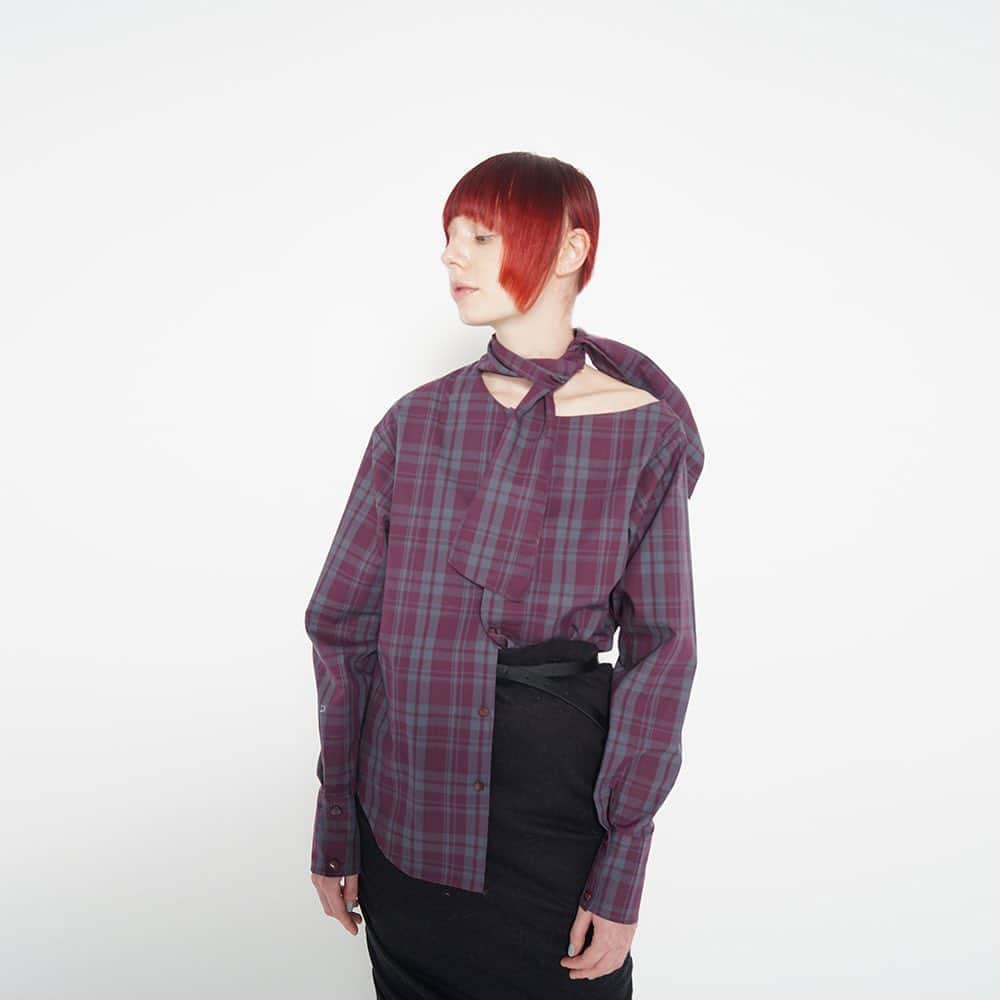 のインスタグラム：「-IAPETUS 2020A/W Collection Now on sale-  MODRASS CHECK SHIRTS/PURPLE[IA20-MCS063] ¥32,000 (+tax)  KNIT GATHER STRING SKIRT/BLACK[IA20-KGS001] ¥18,000 (+tax)  We can ship worldwide. Please feel free to contact to us our e-mail. info@sister-tokyo.com  #iapetus #sister_tokyo」