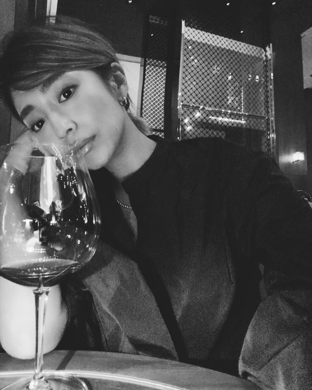 今井華さんのインスタグラム写真 - (今井華Instagram)「weekend🍷  エステしてお肌つるつるでいい気分〜 ダレちゃんopenおめでとう✨」10月17日 7時57分 - imaihana