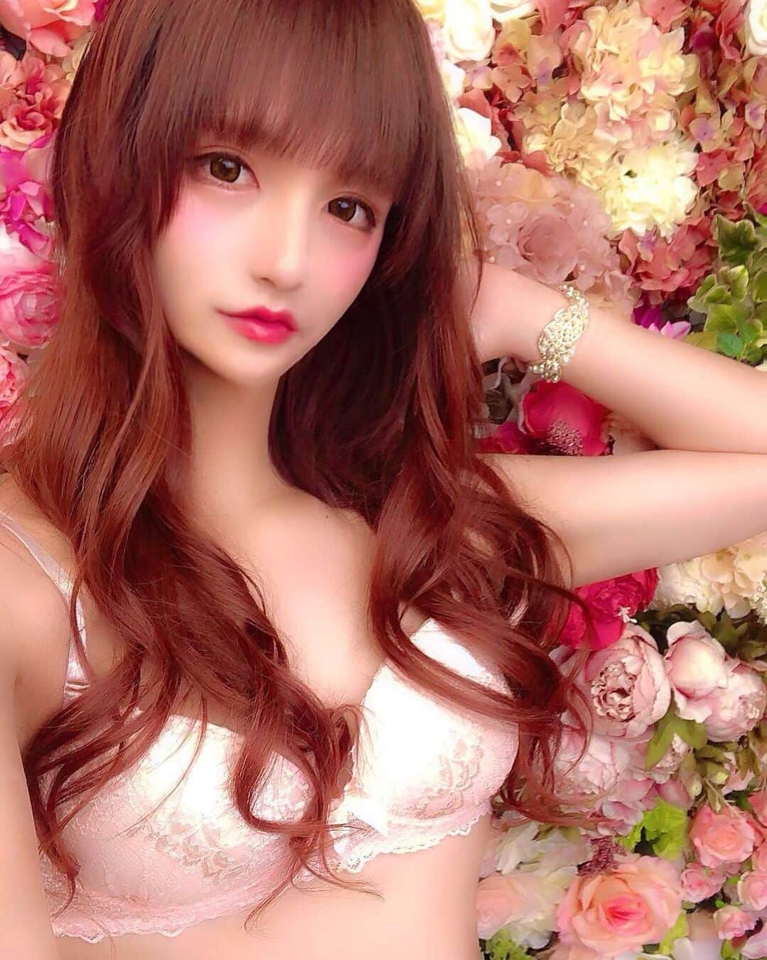 天使ゆらのインスタグラム：「🌸Flower🌸  ##ニューハーフ　 #av女優　 #地雷女 #地雷系女子 #量産型 #量産型女子 #マーズ #プリメロ #リボン #シールエクステ #エクステ #赤髪」
