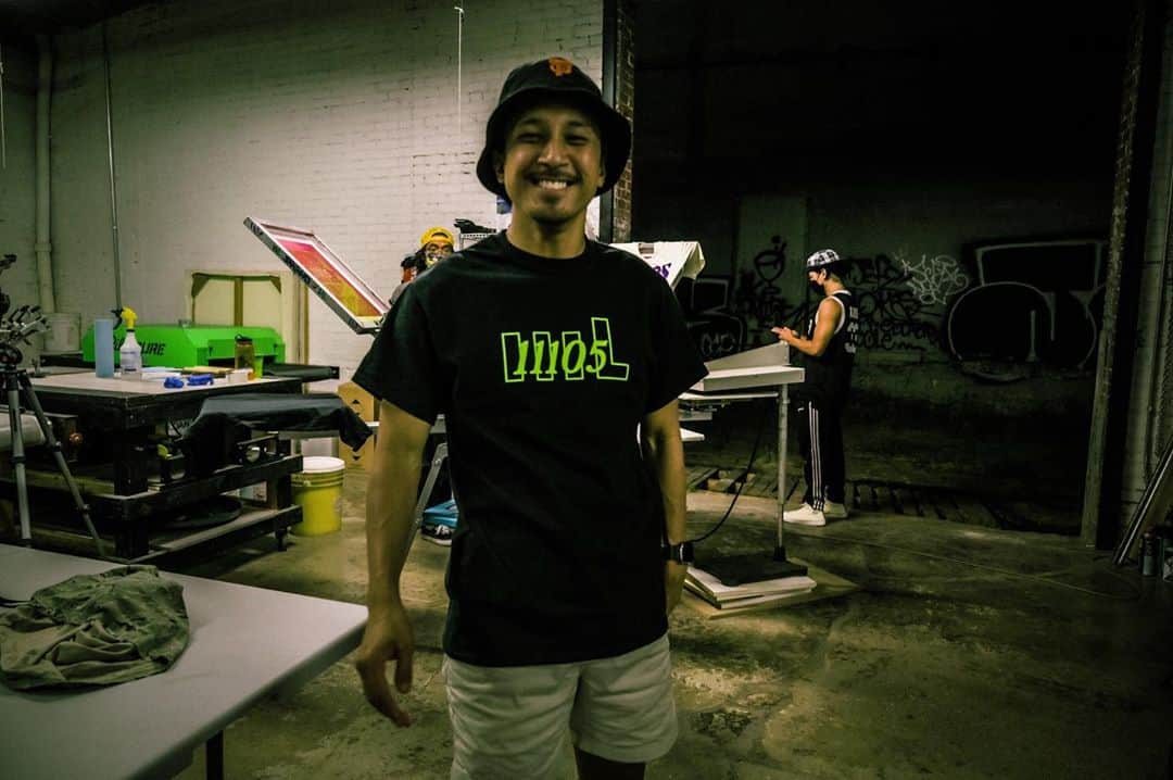ショーン・エバリストのインスタグラム：「11105 🌱 Move is Life, famLy is forever.💚 . . Pre order available till the end of October on @movement.lifestyle or link in my bio. . . Wrote this little blurb for the shirt description and wanted to share it here 🍃Fitting for us that we finally make a shop tee as we close up shop😌🙏🏽 . Our 11105 (triple one o five) commemorative T shirt. Honoring the space that has held our mL community since 2012, the walls and floors contained the stories of our people.   A worldwide affair, bringing bodies to the corner of Weddington and Blakeslee. A hub for the storytellers of our scene and a safe space for the lovers of music and movement.   Through this design we bring all our energy to it and say thank you to the space as we “Keep it Moving.”  famLy not by blood but by movement, cheers to the next. 🌿」