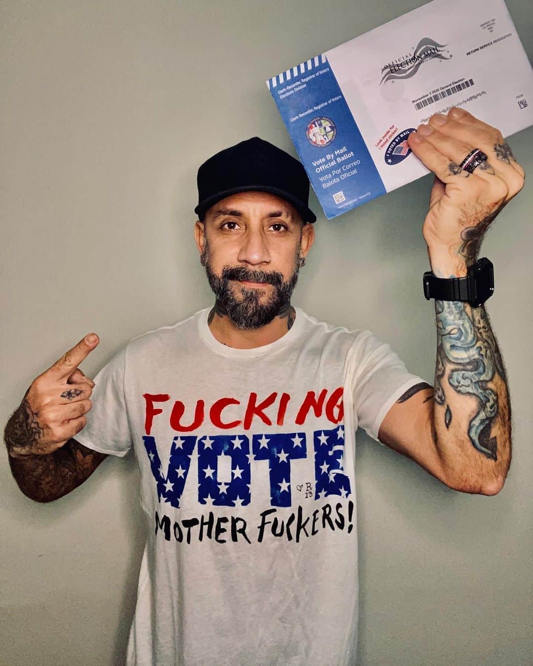 A.J.のインスタグラム：「The shirt says it all!! Please get out there and vote, you guys. And yes, it’s a different kind of voting that I’m asking for today, hah. Seriously, though, it is so incredibly important. This is our chance to let our voices be heard, and there are so many options to get your vote in!!! I mailed mine in, what’s your voting plan? Head to vote.org to check your registration, find your polling location and come up with a plan!! This is so important, I can’t stress it enough. Love you guys!!」