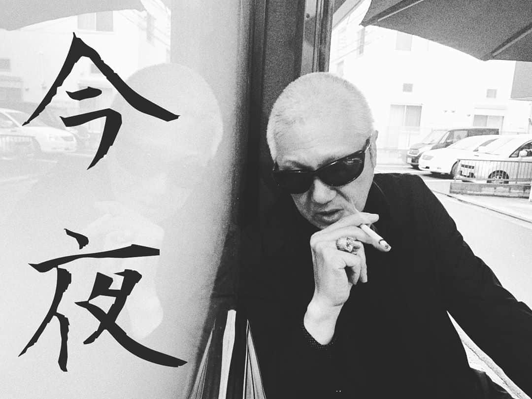 イマイアキノブのインスタグラム：「🥀10.17(土) @ KAVACH⚡︎YA 『君と逢う新宿』vol.22  出演 イマイアキノブ ミズカミヒロミチ(地獄の季節)  open 19:00 start  19:30  music charge  ¥2500＋飲物代  予約 問い KAVACH⚡︎YA  新宿区歌舞伎町2-9-18 ライオンズプラザ新宿2F ☎︎03 6233 8677 (20:00-06:00)  #君と逢う新宿 #kavach⚡︎ya  #ミズカミヒロミチ #imaiakinobu  #イマイアキノブ #livemusic」