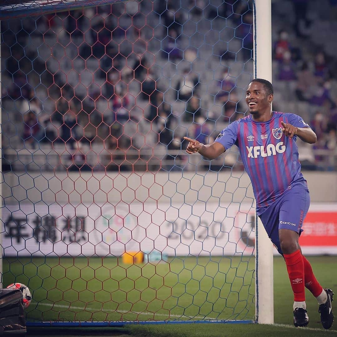 FC東京オフィシャルグッズさんのインスタグラム写真 - (FC東京オフィシャルグッズInstagram)「🔵🔴 vs #清水エスパルス 勝負を決めた追加点。 途中出場でも結果を残す。 @adailton.silva  @fctokyoofficial  #アダイウトン #アダさん #FC東京 #fctokyo #tokyo」10月17日 10時20分 - fctokyoofficial