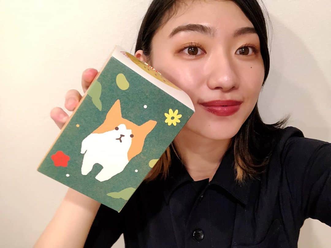 小林歌穂のインスタグラム：「ニテコサイダーに大館えだまめモナカに漆塗り 蒔絵の箸！！！！﻿ ﻿ #あきた美の国ガールズ#エビ恋あきた#タマリバ#あはは」