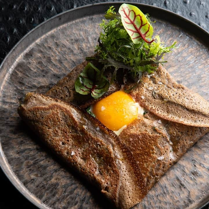 ヒルトン大阪 Hilton Osakaさんのインスタグラム写真 - (ヒルトン大阪 Hilton OsakaInstagram)「Go To Eat 大阪キャンペーンのプレミアム食事券利用開始！ヒルトン大阪全レストランにて使用可能です。 お得な食事券を使って、さらにお値打ちなGo Hiltonキャンペーンメニューを利用しませんか。CENTRUMの繊細かつ風味豊かな料理を、ぜひこの機会にお試しください。  今すぐ予約→ @hiltonosaka HPへ  LINEのお友達に最新情報を配信 →【ヒルトン大阪 ダイニング】で検索 =========================== #ヒルトン大阪 #GoToEat大阪 #プレミアム食事券 #大阪ごはんのわ #大阪ランチ #大阪ディナー #ホテルランチ #ホテルディナー #大阪グルメ #梅田グルメ #梅田ランチ #梅田ディナー #セントラムグリルアンドワイン #hiltonosaka #クレープ」10月17日 12時00分 - hiltonosaka