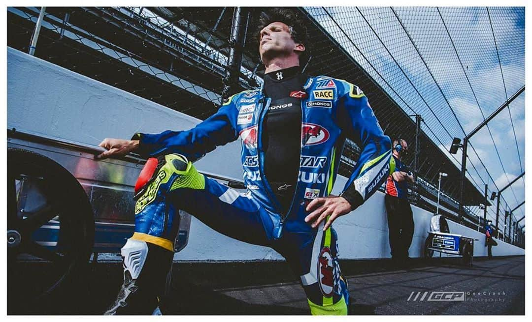 トニ・エリアスさんのインスタグラム写真 - (トニ・エリアスInstagram)「#Repost @geocrashphotography ・・・ It’s the weekend! Get a good stretch, take some deep breathes, and prepare for the final MotoAmerica Round next weekend! The End is Nigh ——————————————— #huntingsuperbikes #hunksbk #sbk #motoamerica #superbikes #fbf #flashbackfriday #indy #brickyard #nikonusa #nikonmotorsport #suzuki #instamoto #motogallery」10月17日 13時31分 - tonielias24