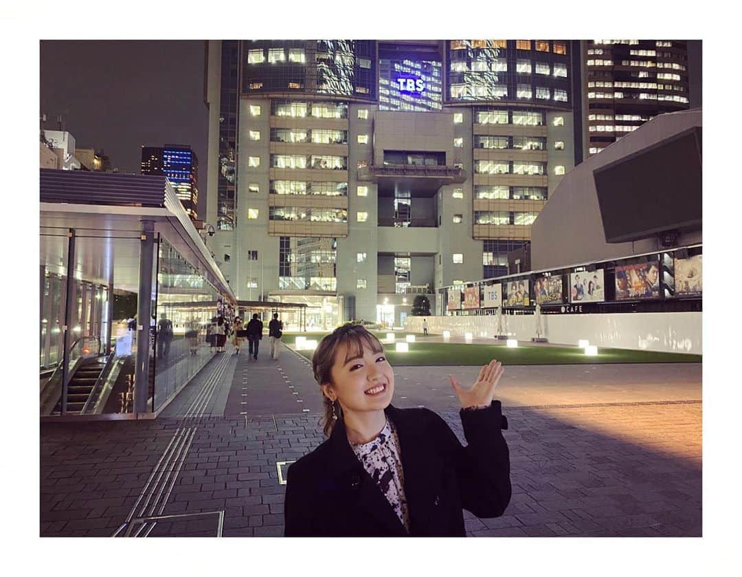 鈴木瑛美子さんのインスタグラム写真 - (鈴木瑛美子Instagram)「昨日の瑛美子さん TBSにお邪魔していました🌝🌚 詳細は、、お楽しみに…🥰 . . さて、明日10/18 20:00〜はYoutube生配信ありマス！！ あの曲も…あの曲も？ 新曲初披露も…🤭  ミニライブ後のサインでは みなさんとお話しながら瑛美子サインを書き続けます🖋 頑張る瑛美子さんの応援をよろしくお願いします🙇‍♀️🙇‍♂️♡ お楽しみに。 . #AfterAll #鈴木瑛美子  #鈴木瑛美子生配信 by staff」10月17日 14時21分 - emikosuzukidesu