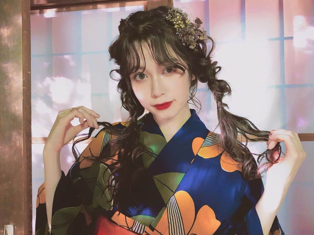 藤城アンナさんのインスタグラム写真 - (藤城アンナInstagram)「浴衣～♡ ヘアメイクさんも着付さんも天才でした･･･🙏🏻😂❤️」10月17日 14時33分 - annafujishirochan