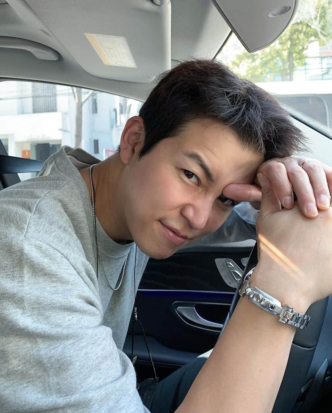 シン・ジフンのインスタグラム：「인상쓰기  #드바스크」