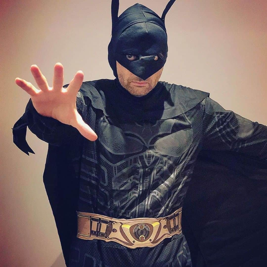 Amazon Videoさんのインスタグラム写真 - (Amazon VideoInstagram)「Can you name the celeb behind each Halloween costume? HINT: One of them rhymes with Madam Diver 😈」10月18日 1時00分 - primevideo