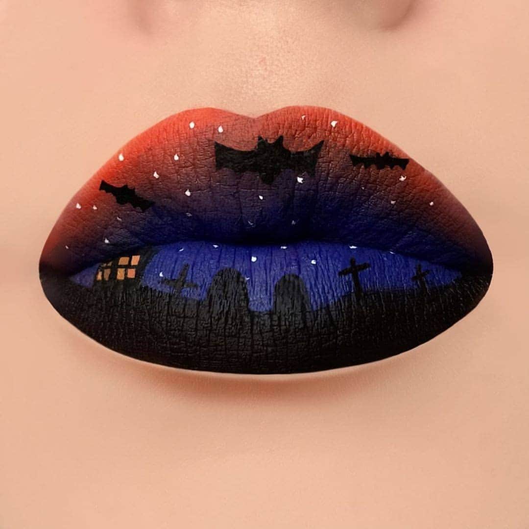 NYX Cosmeticsさんのインスタグラム写真 - (NYX CosmeticsInstagram)「@chloeybeauty's #LOTD is a scene right out of a scary story 🦇✨ She uses our Matte Liquid Liner + White Liquid Liner to complete this spooky lip 👻🖤 • #nyxcosmetics #nyxprofessionalmakeup #crueltyfreebeauty」10月18日 1時30分 - nyxcosmetics